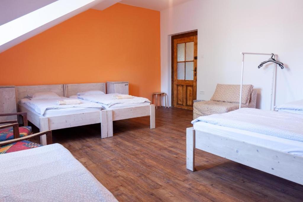 Guest house Unique Vila Veselova, Center